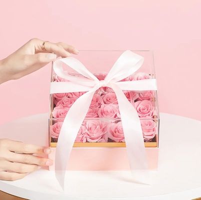 발렌타인 데이와 어머니 날 선물 딱딱한 상자와 함께 심장 모양의 꽃 상자