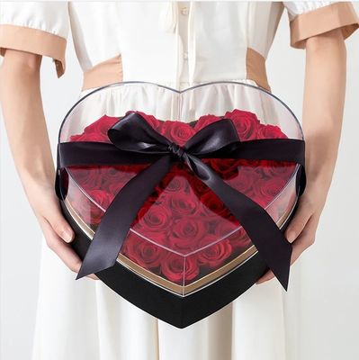 발렌타인 데이와 어머니 날 선물 딱딱한 상자와 함께 심장 모양의 꽃 상자